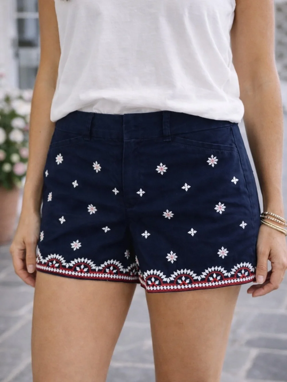 Loft Embroidered Navy Women's Shorts - Picture 1 of 7